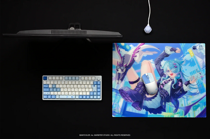 Arbiter Studio x NIJISANJI EN - Arbiter Studio × NIJISANJI EN – Elira Pendora 聯名電競周邊系列（日文 JIS 配置鍵盤、布質滑鼠墊及玻璃滑鼠墊）
