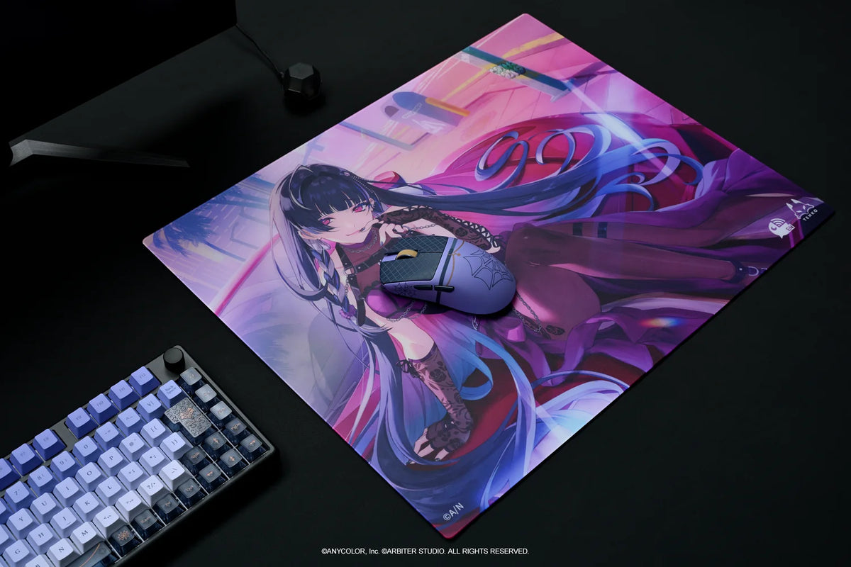 Arbiter Studio x NIJISANJI EN - Arbiter Studio × NIJISANJI EN – Meloco Kyoran 聯名電競周邊系列（日文 JIS 配置鍵盤、布質滑鼠墊及玻璃滑鼠墊）
