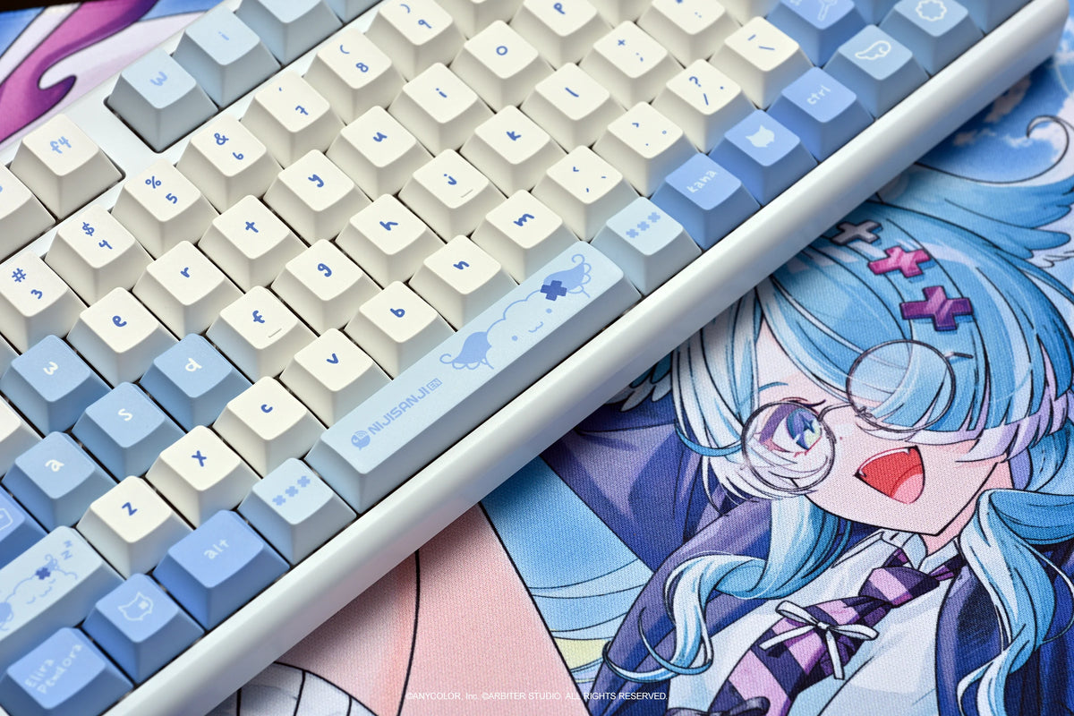Arbiter Studio x NIJISANJI EN - Arbiter Studio × NIJISANJI EN – Elira Pendora 聯名電競周邊系列（日文 JIS 配置鍵盤、布質滑鼠墊及玻璃滑鼠墊）